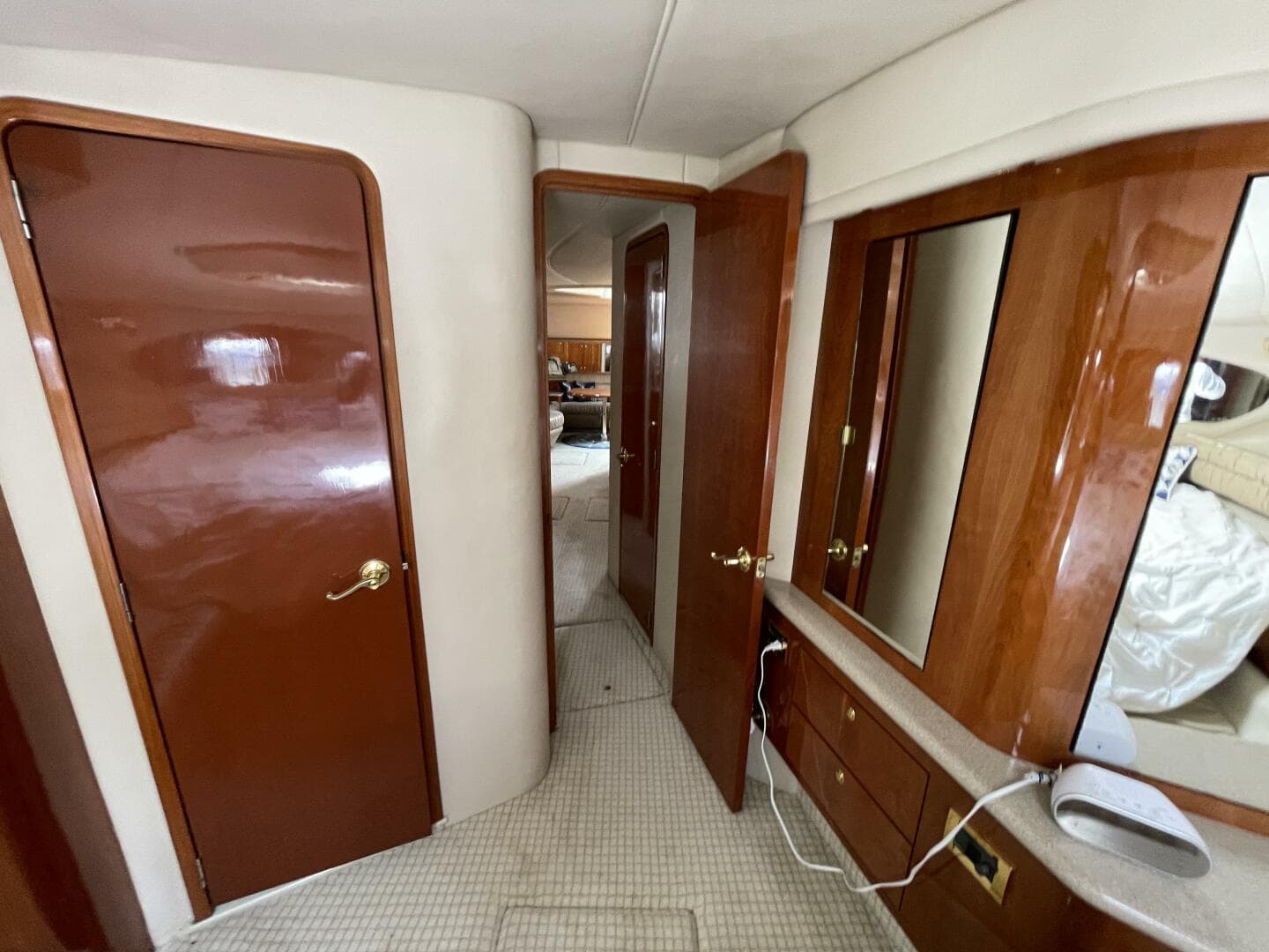 1998 Sea Ray 630 Super Sun Sport — photo 58