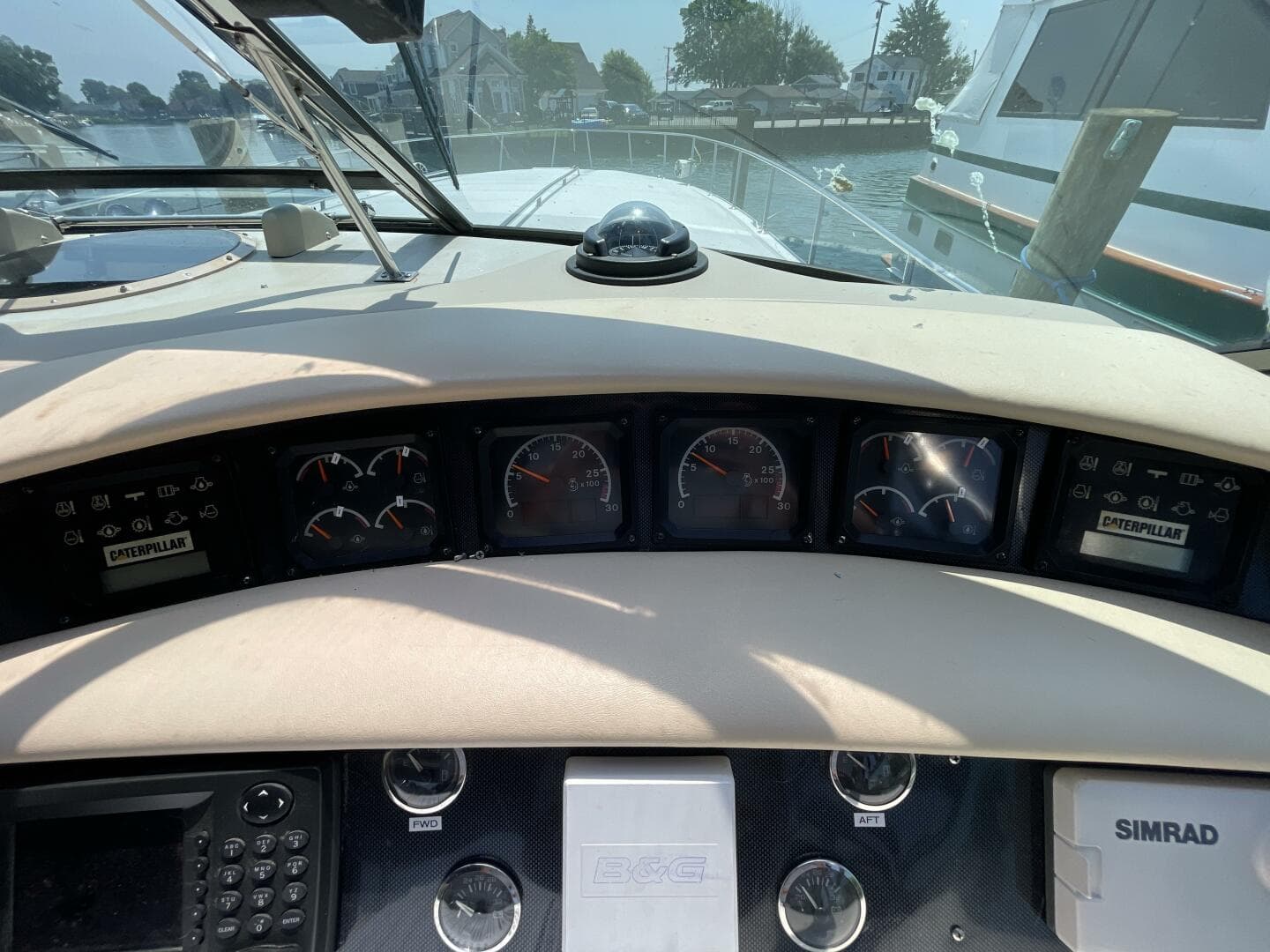 1998 Sea Ray 630 Super Sun Sport — photo 47