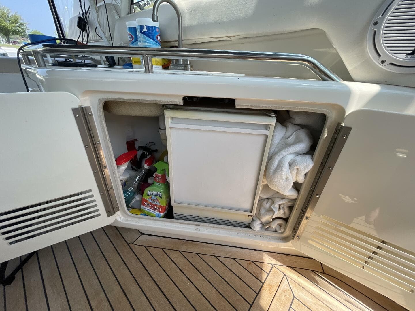 1998 Sea Ray 630 Super Sun Sport — photo 37