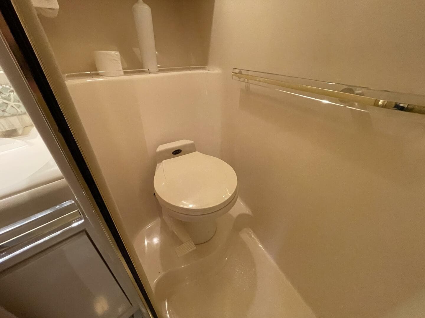 1998 Sea Ray 630 Super Sun Sport — photo 64