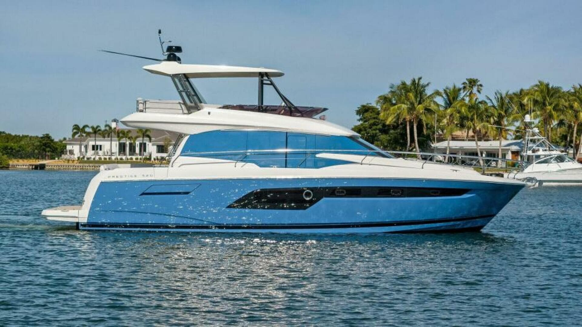 2020 Prestige 520 Flybridge — photo 1