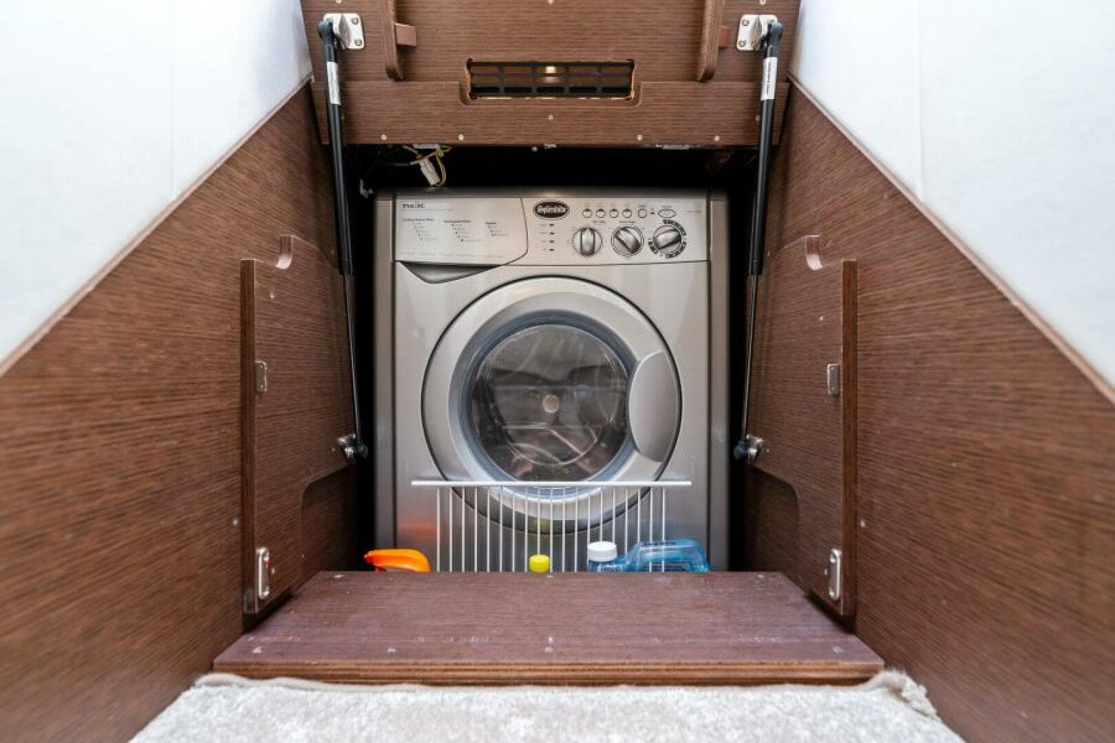 2020 Prestige 520 Flybridge — photo 32