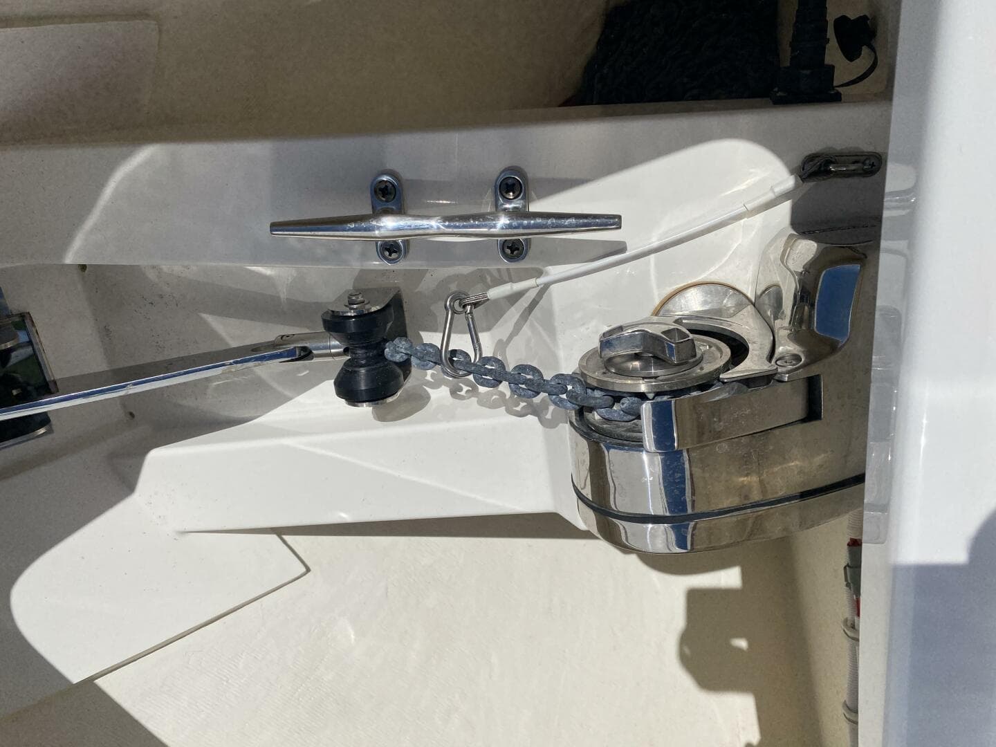 2021 Tiara Yachts 38 LX — photo 24