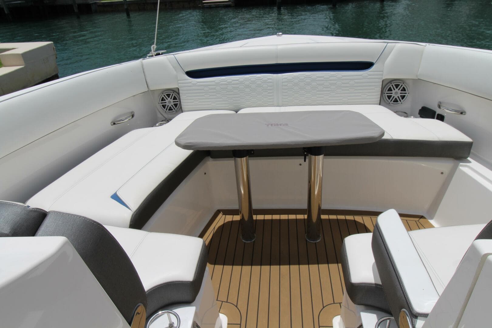 2021 Tiara Yachts 38 LX — photo 18