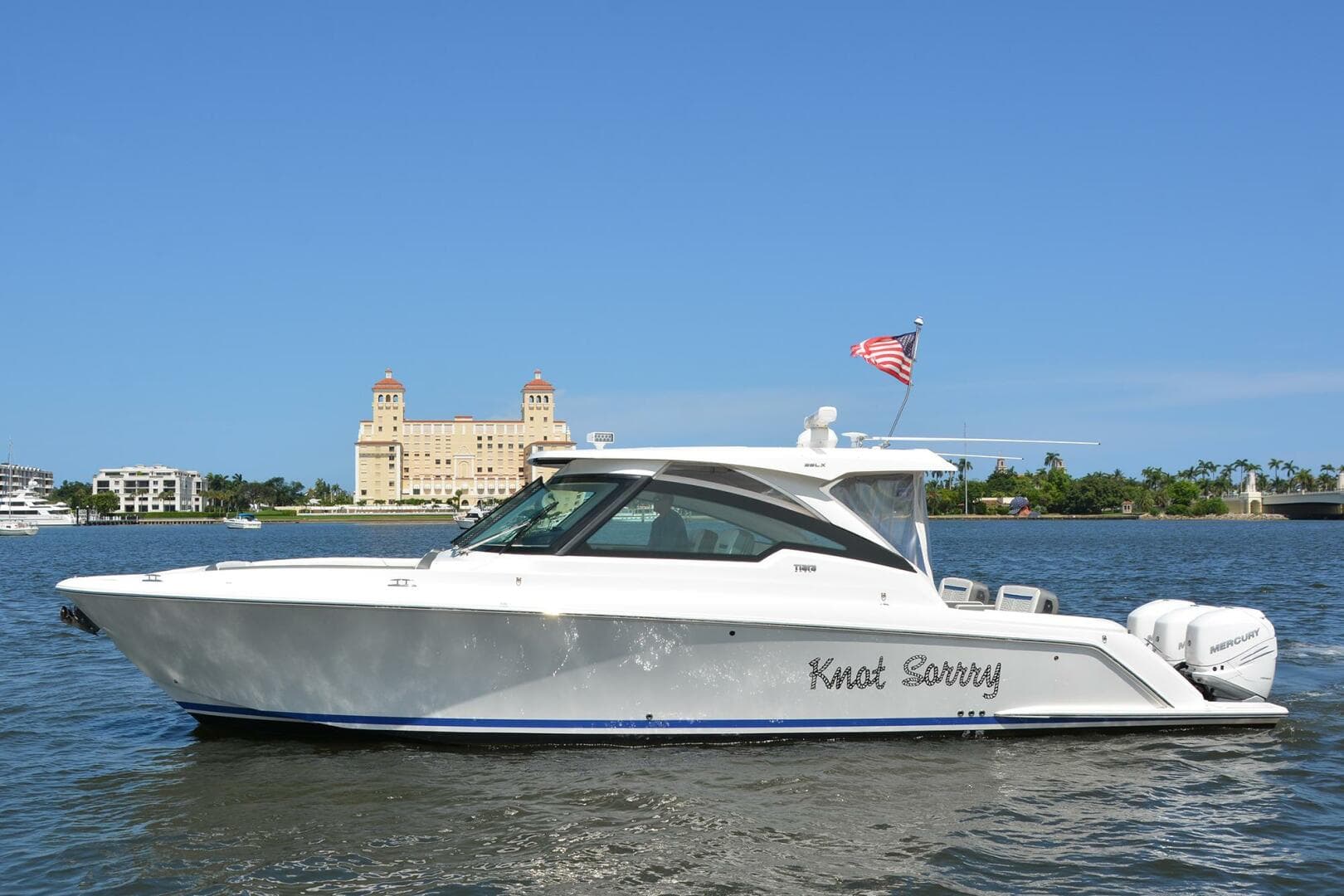 2021 Tiara Yachts 38 LX — photo 4
