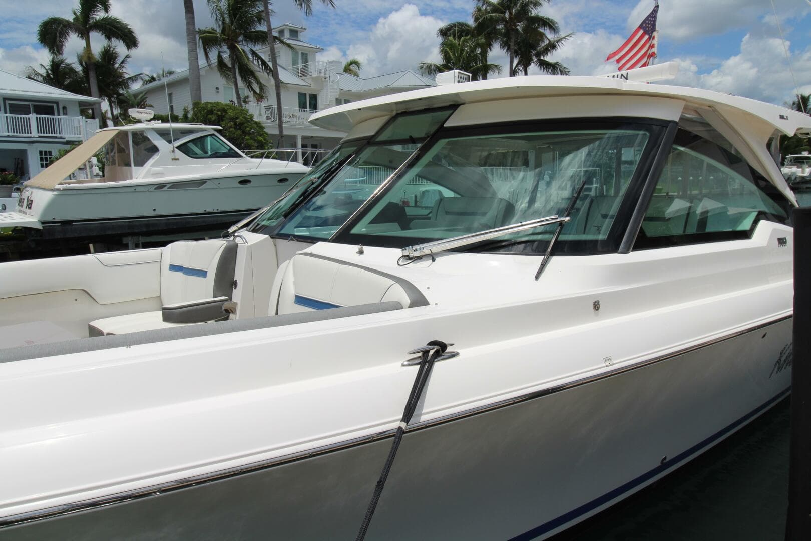 2021 Tiara Yachts 38 LX — photo 11