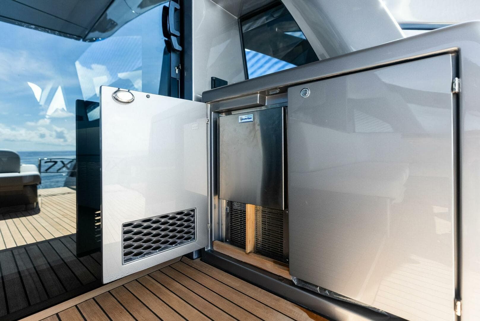 2025 Pershing 7X — photo 20