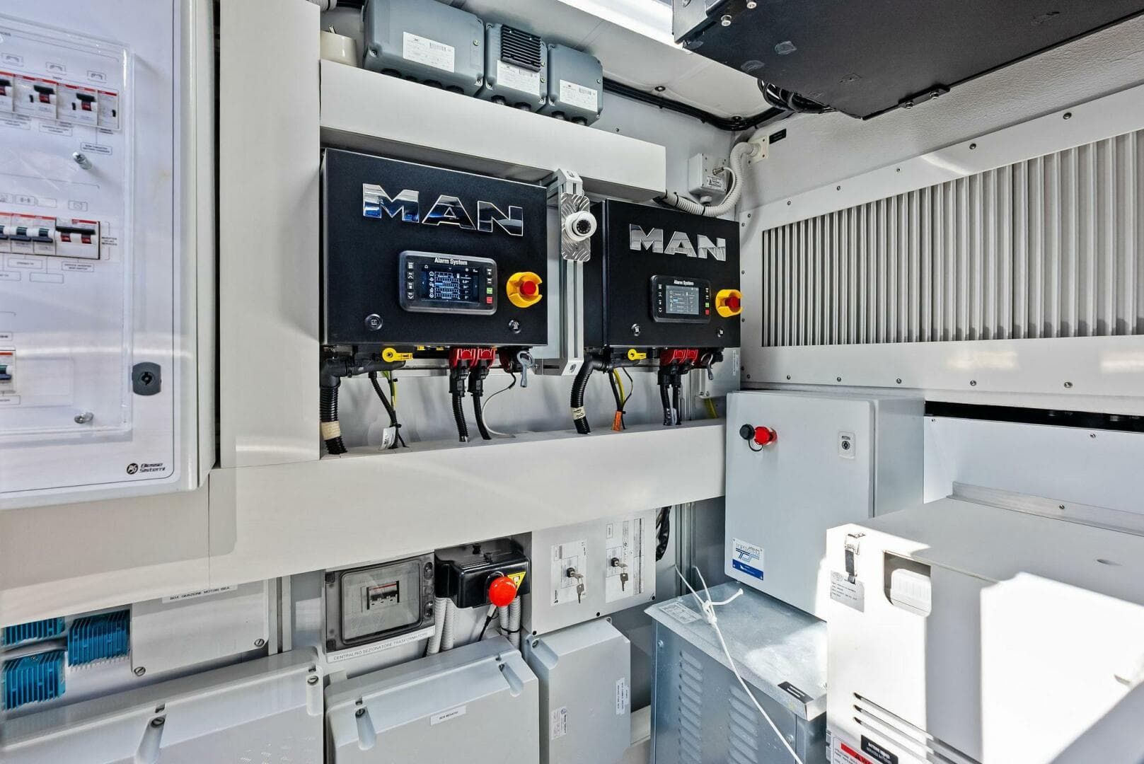 2025 Pershing 7X — photo 57