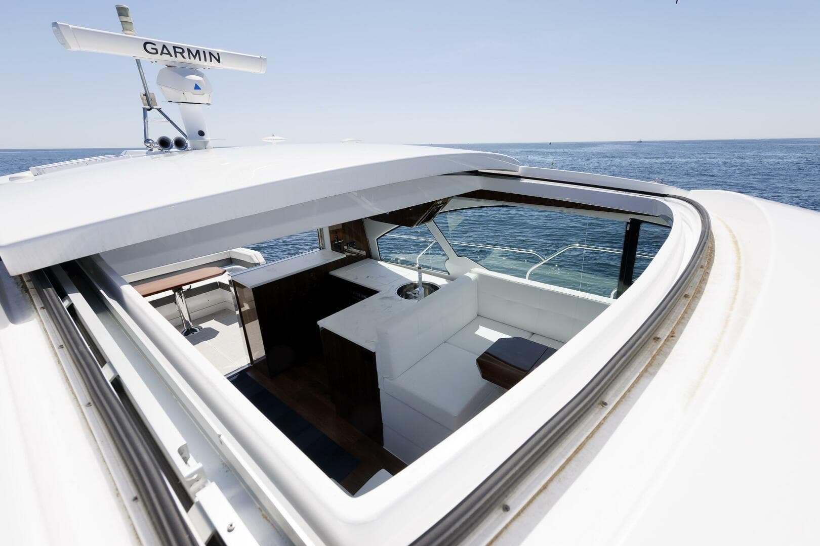 2021 Cruisers Yachts — photo 52