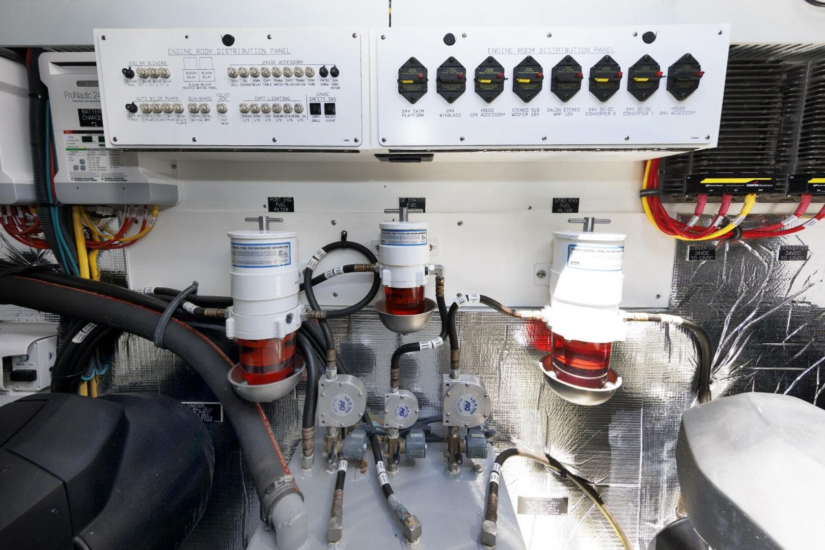 2021 Cruisers Yachts — photo 60