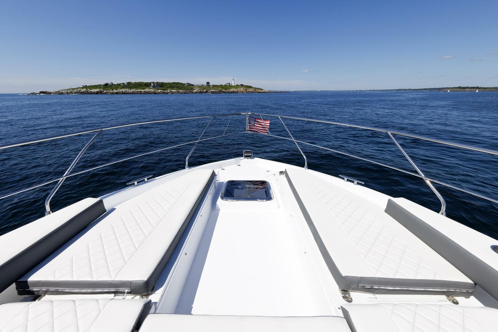 2021 Cruisers Yachts — photo 48