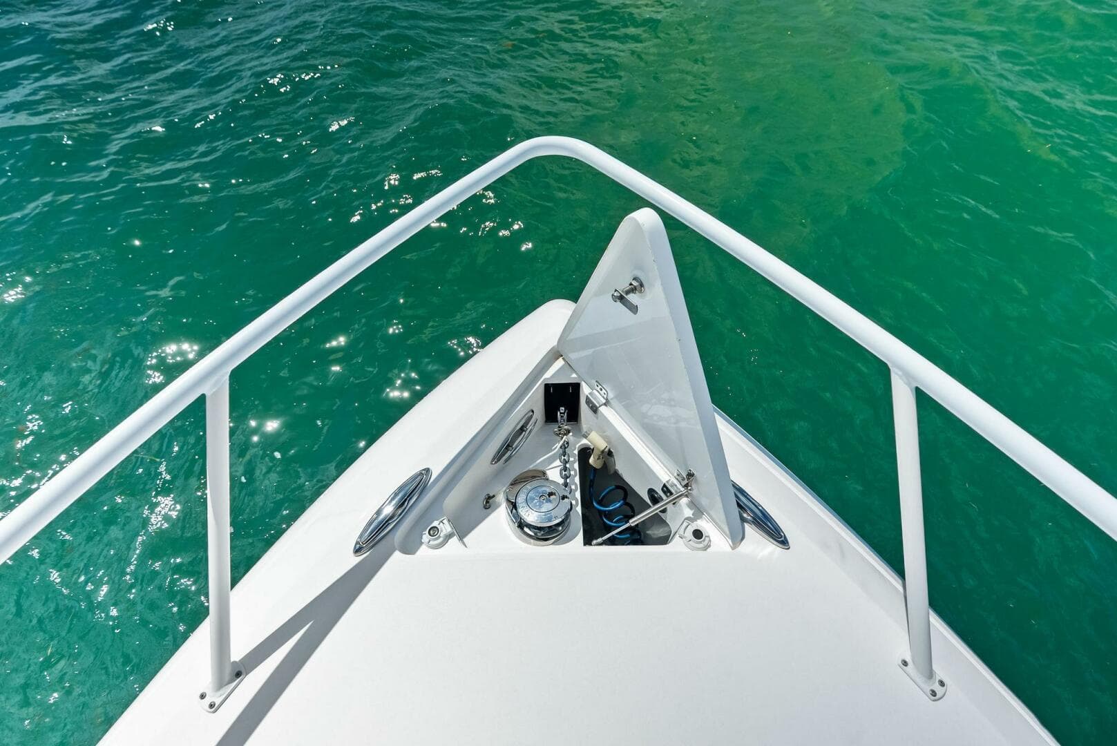 2018 Intrepid 430 Sport Yacht — photo 14