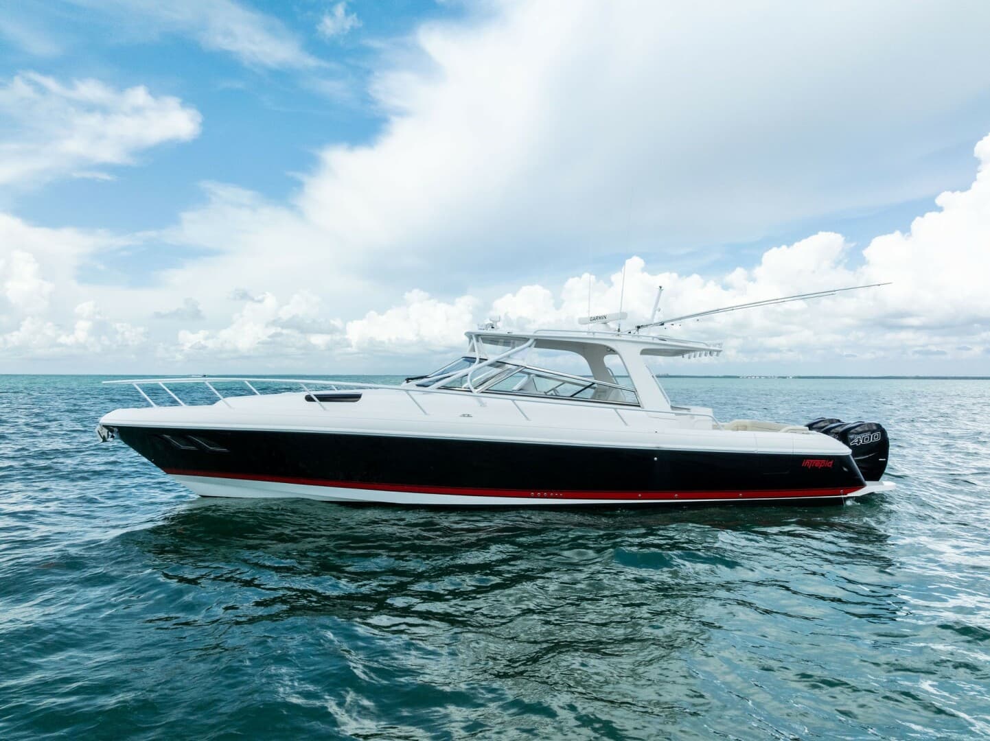 2018 Intrepid 430 Sport Yacht — photo 1