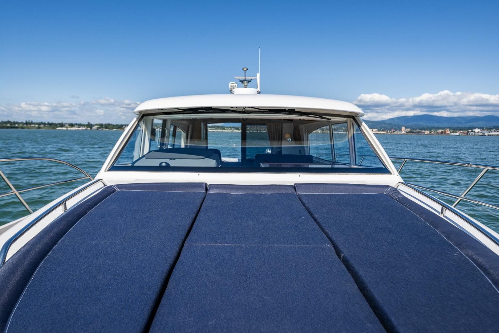 2021 Nimbus 405 Coupe — photo 9