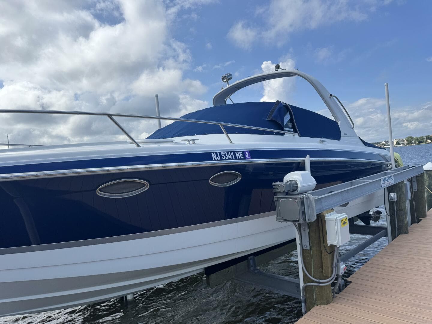 2007 Formula 330 Sun Sport — photo 5