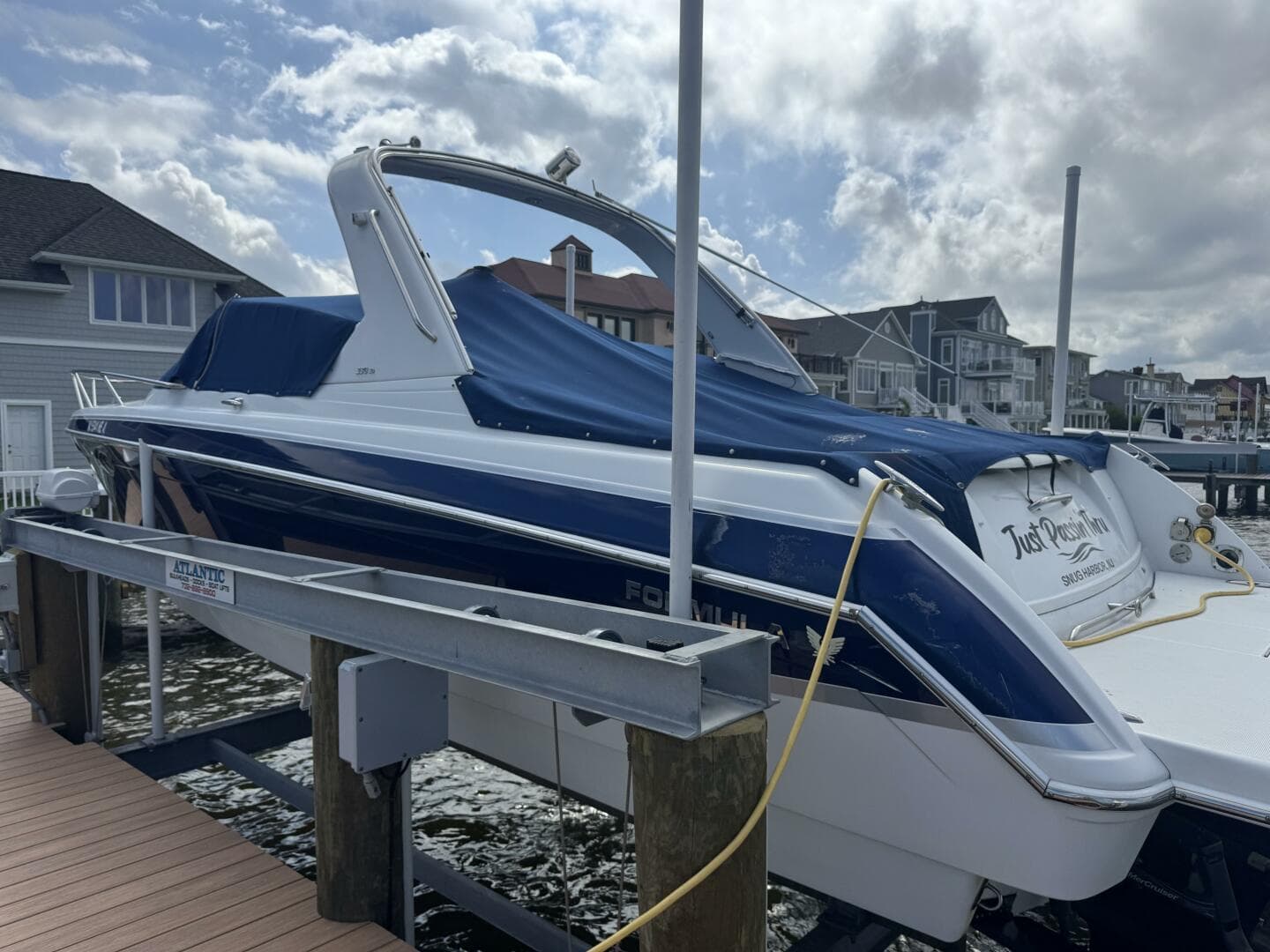 2007 Formula 330 Sun Sport — photo 8