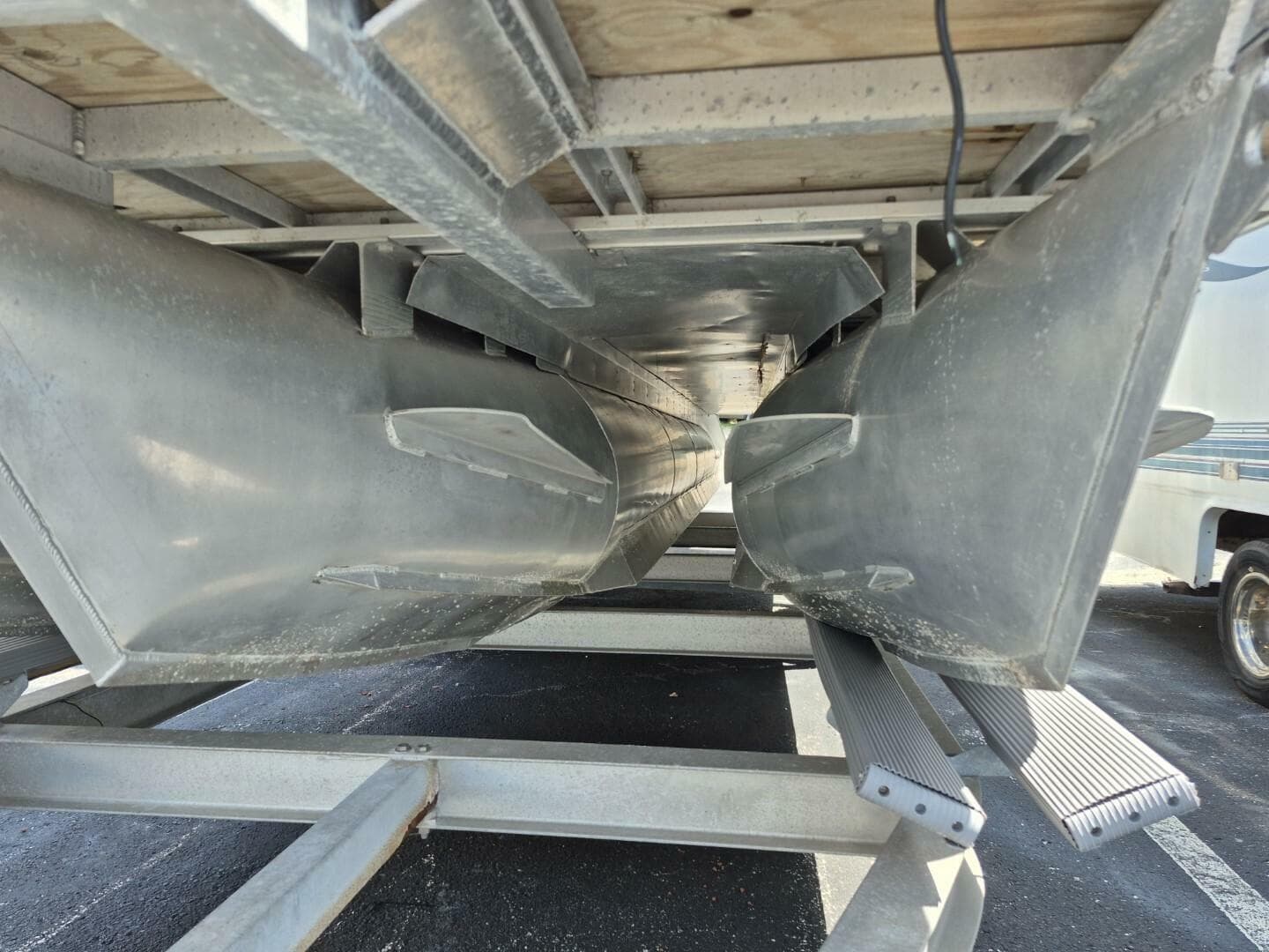 2021 Bahama Commercial Grade Tri-Too — photo 16