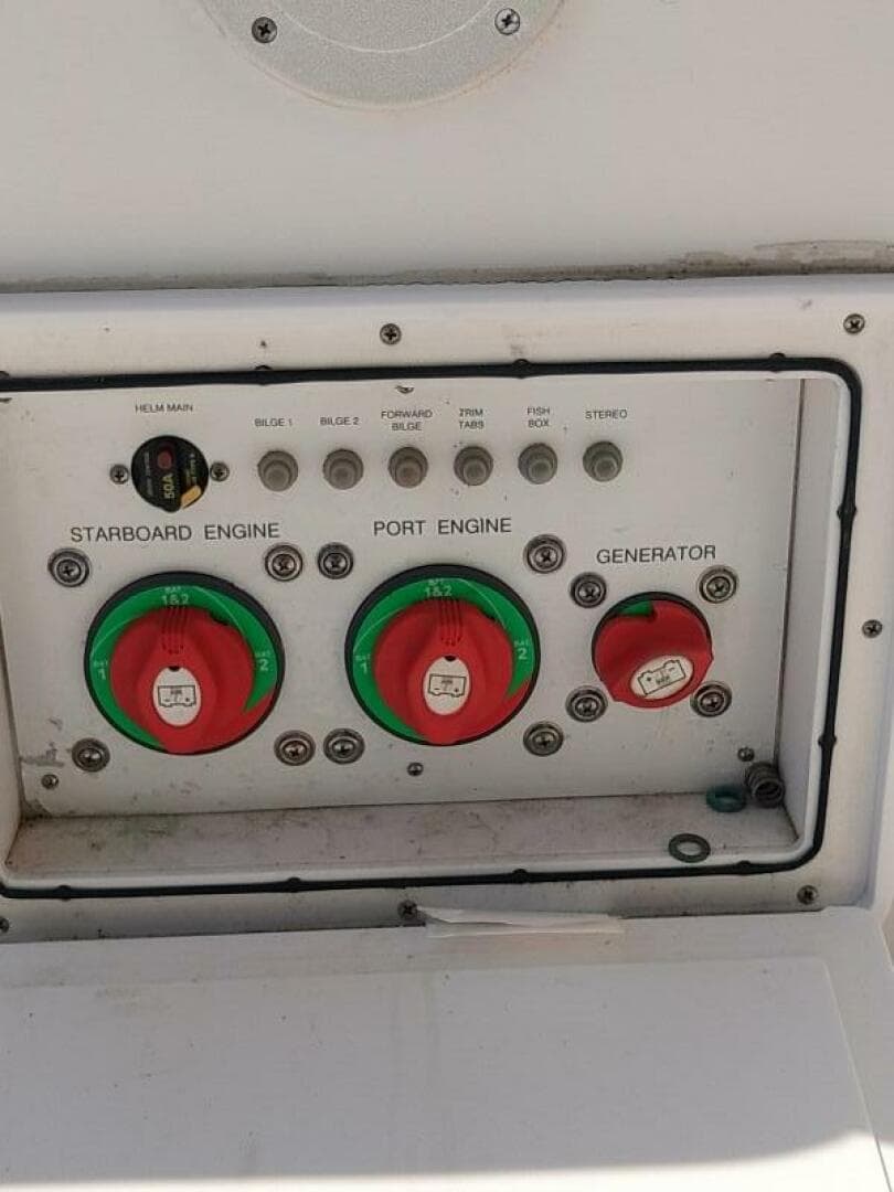 2005 Pro-Line 32 Express — photo 28