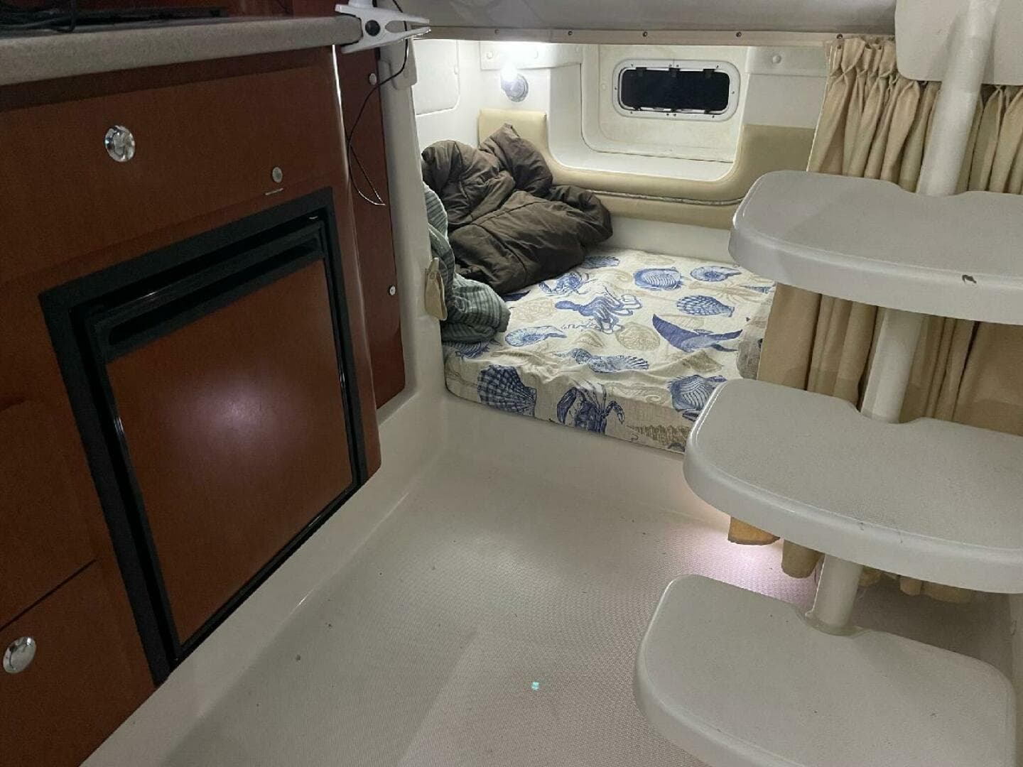 2005 Pro-Line 32 Express — photo 52