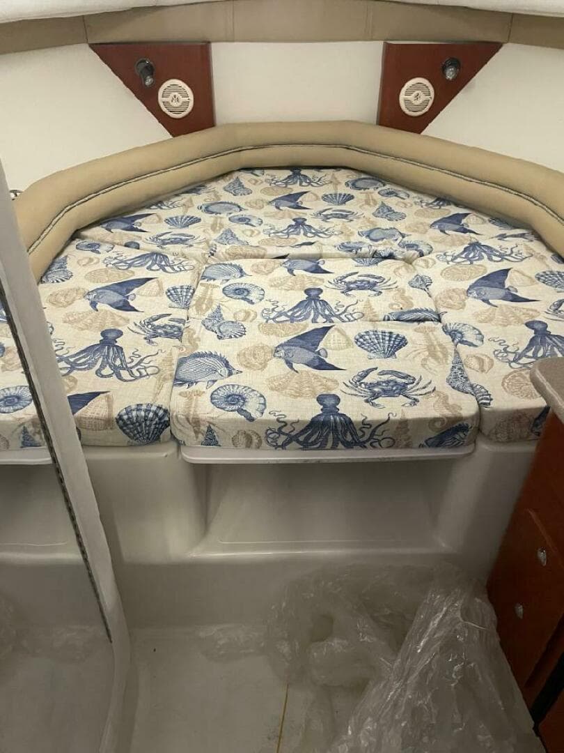 2005 Pro-Line 32 Express — photo 51