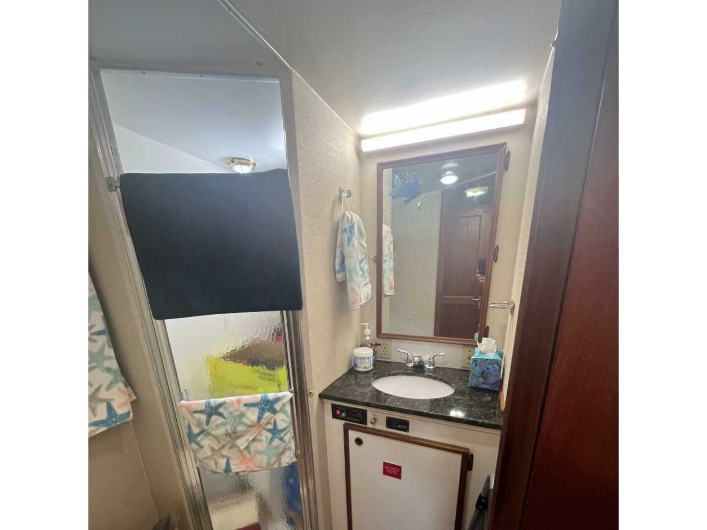 1980 Hatteras 42 Lrc — photo 19