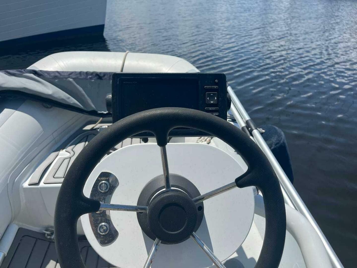 1980 Hatteras 42 Lrc — photo 23