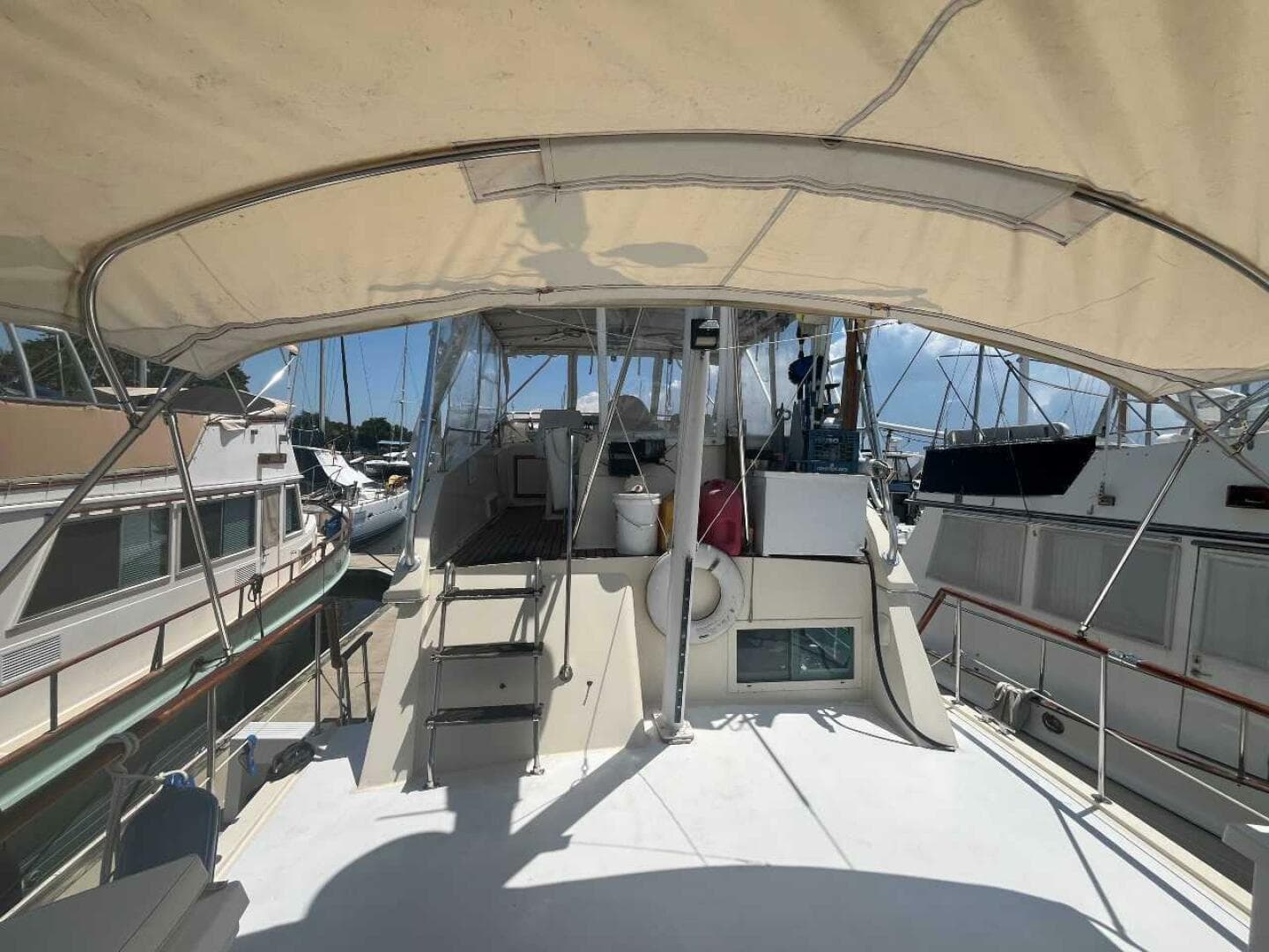 1980 Hatteras 42 Lrc — photo 33