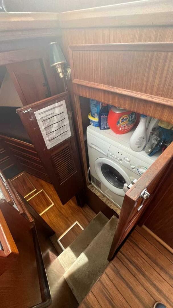 1980 Hatteras 42 Lrc — photo 6