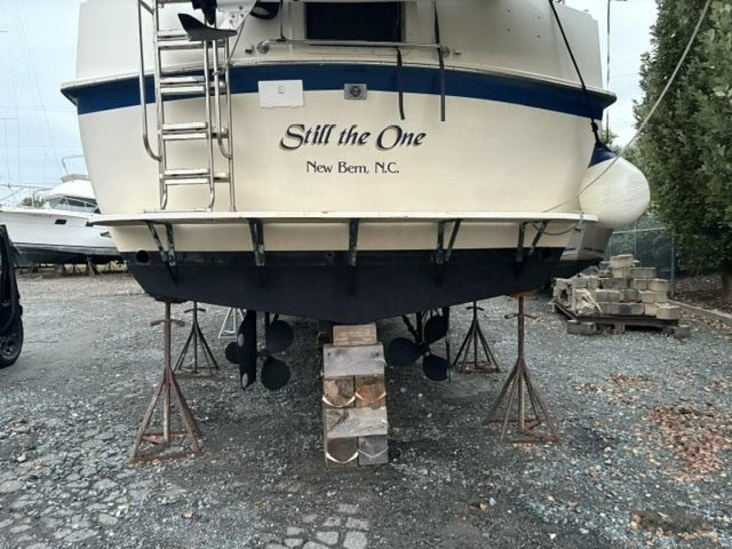 1980 Hatteras 42 Lrc — photo 3