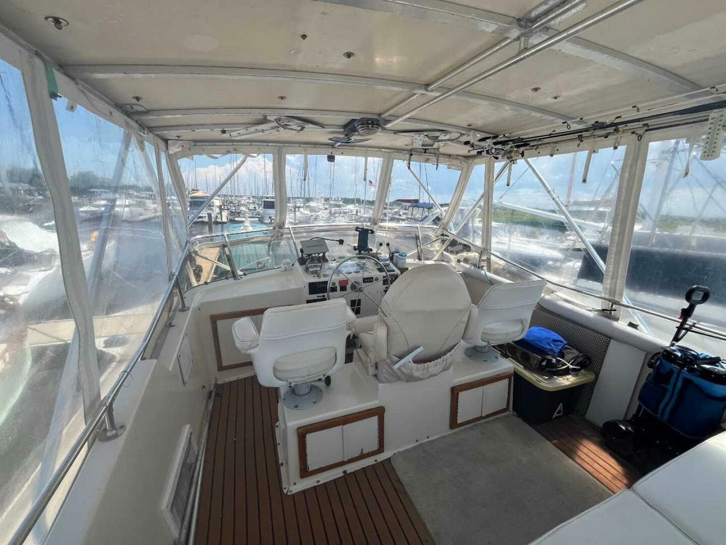 1980 Hatteras 42 Lrc — photo 29