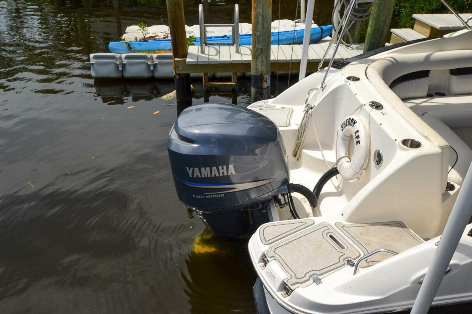 2011 Hurricane 2400 Sundeck — photo 32