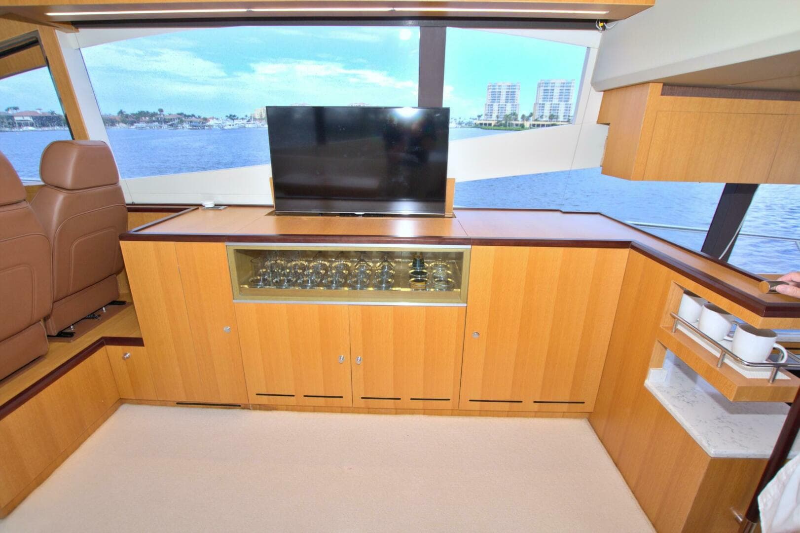 2015 Dyna Yachts 60 Pilothouse — photo 42