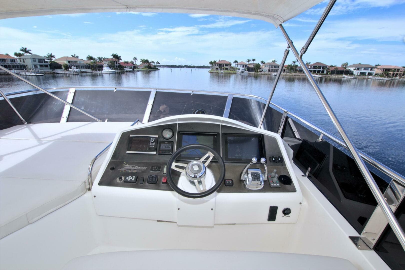 2015 Dyna Yachts 60 Pilothouse — photo 17