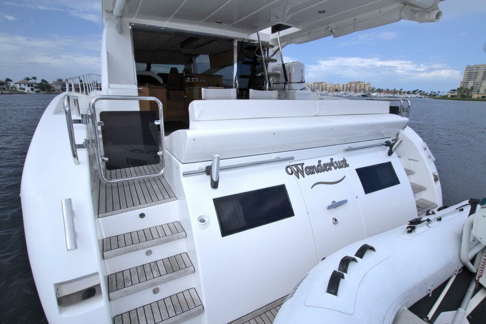 2015 Dyna Yachts 60 Pilothouse — photo 32