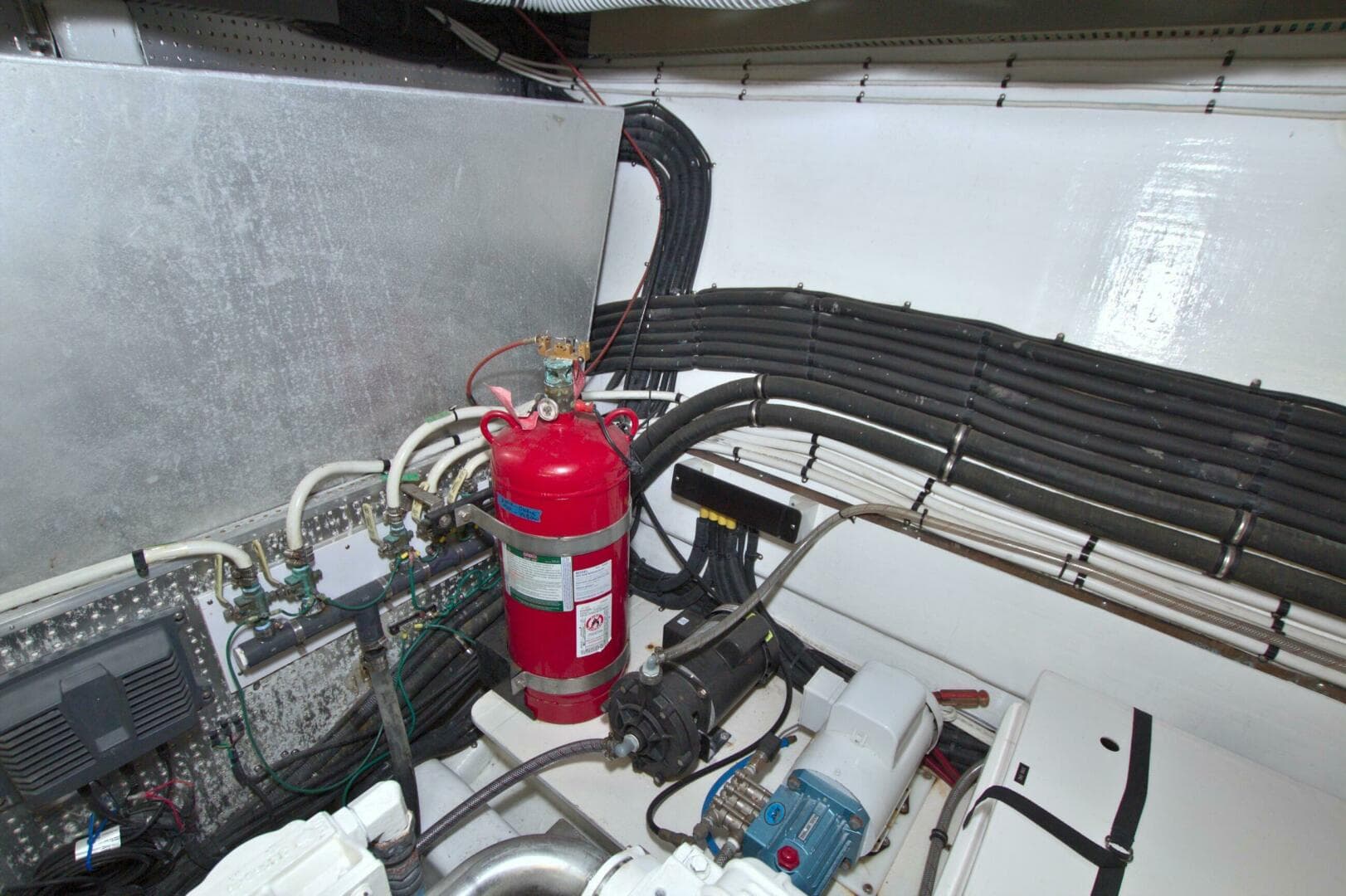 2015 Dyna Yachts 60 Pilothouse — photo 100