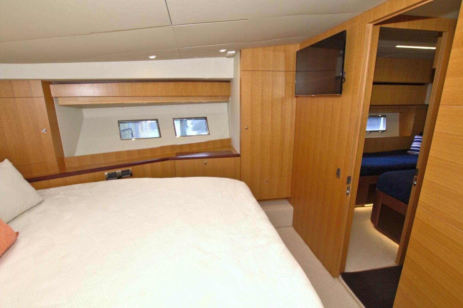 2015 Dyna Yachts 60 Pilothouse — photo 62