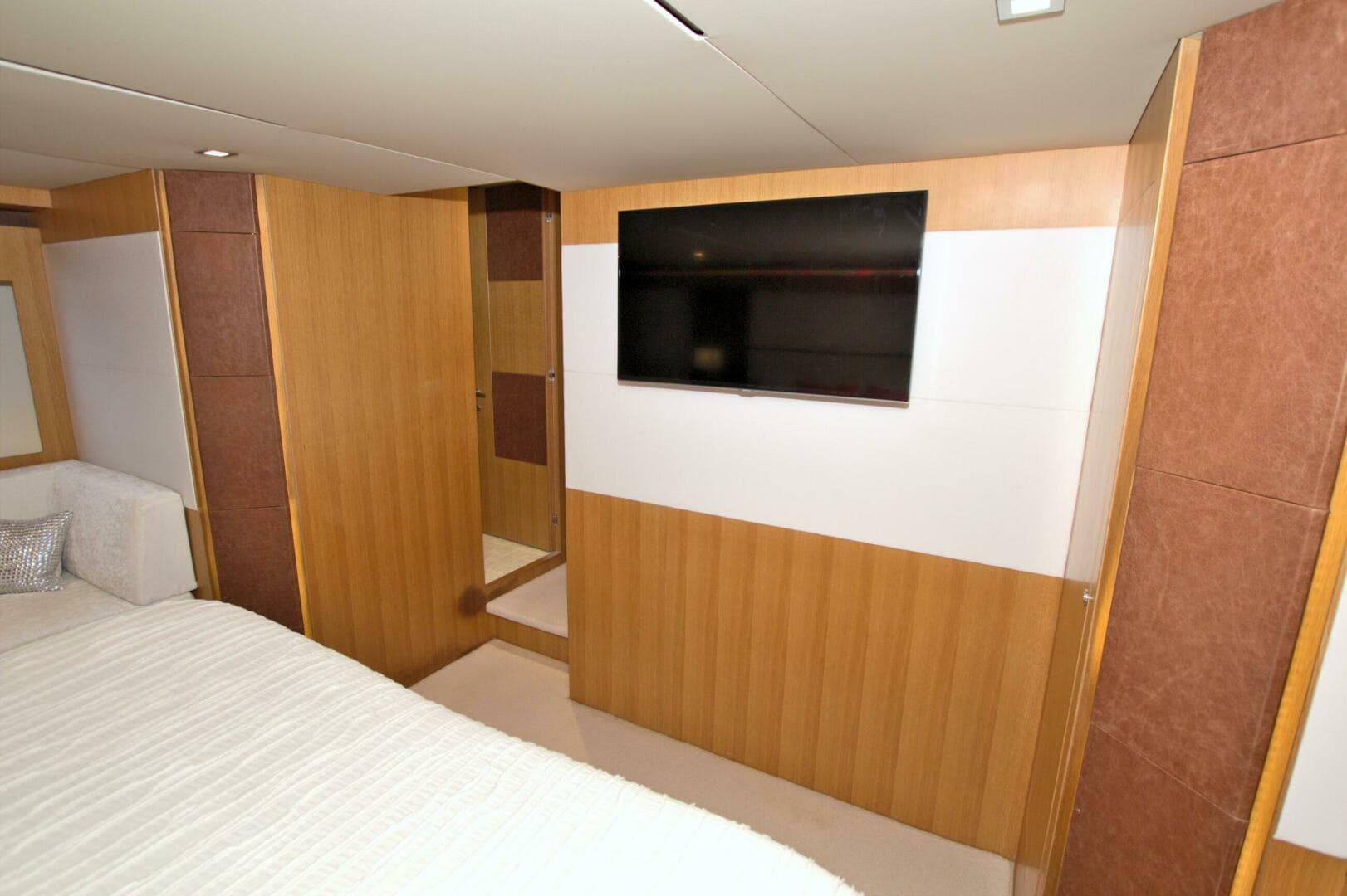 2015 Dyna Yachts 60 Pilothouse — photo 71