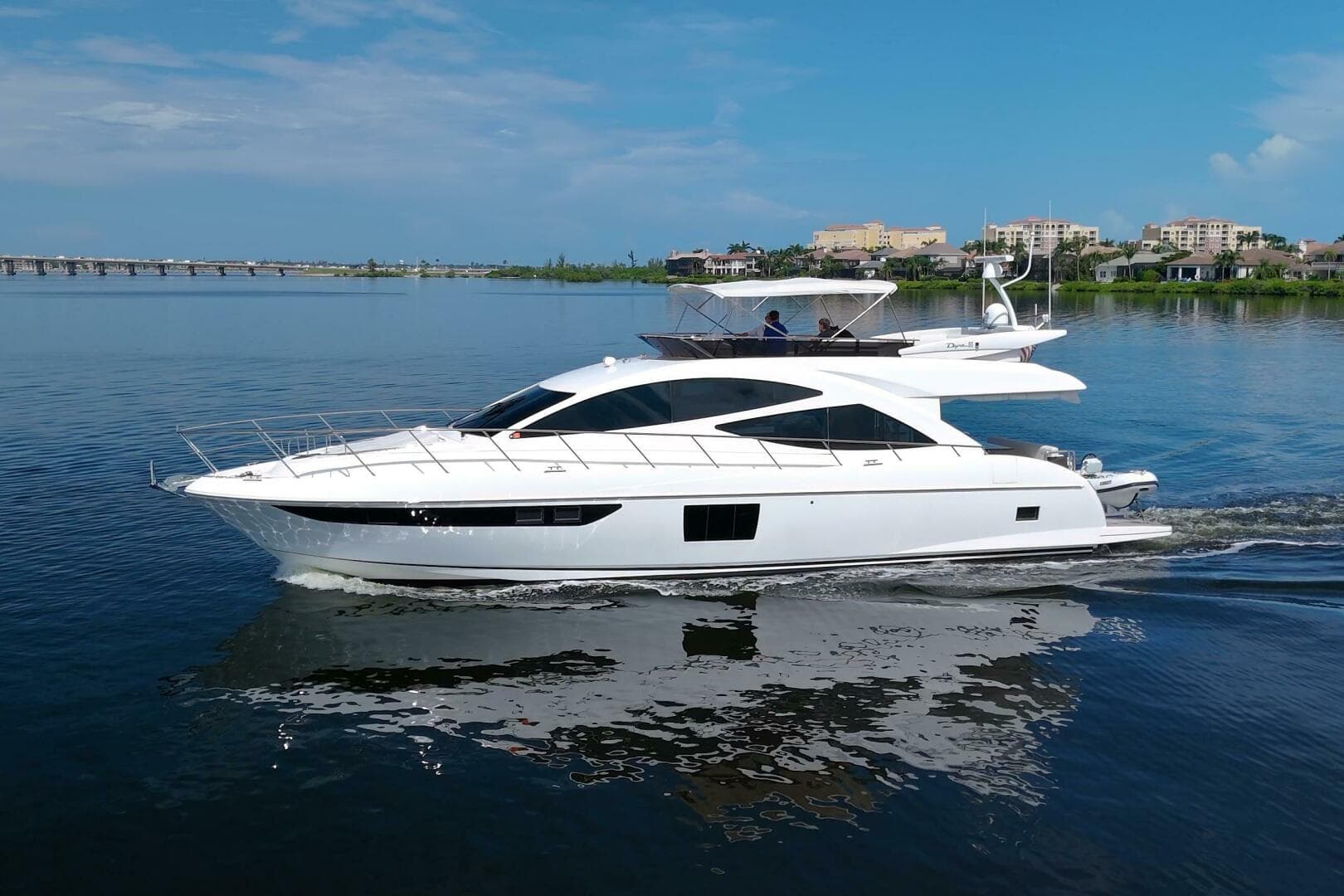 2015 Dyna Yachts 60 Pilothouse — photo 10
