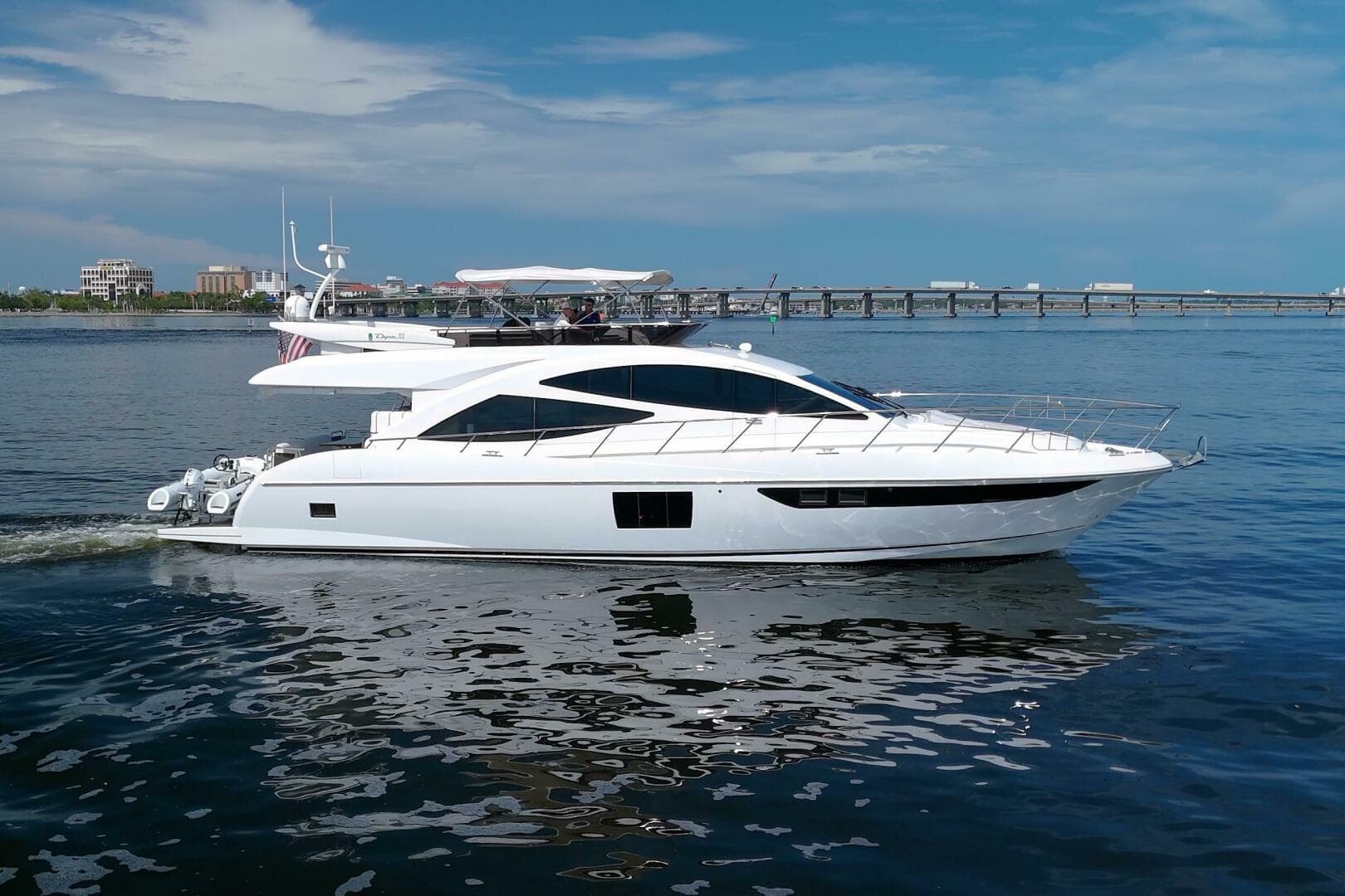 2015 Dyna Yachts 60 Pilothouse — photo 9
