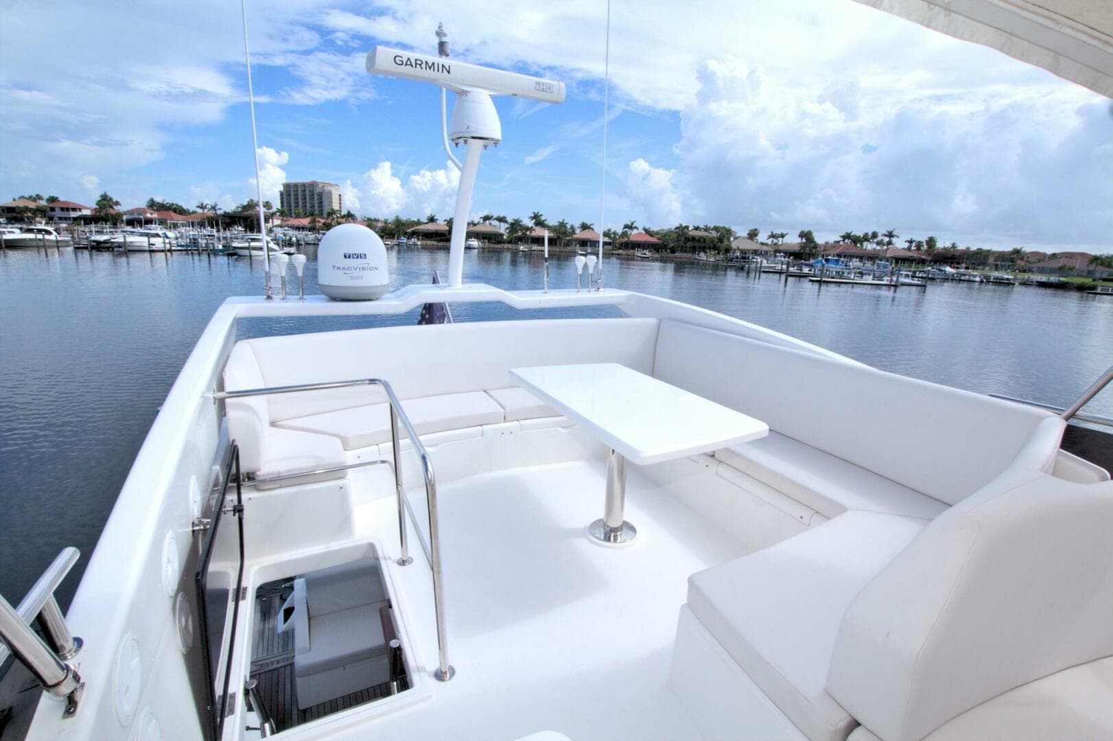 2015 Dyna Yachts 60 Pilothouse — photo 11