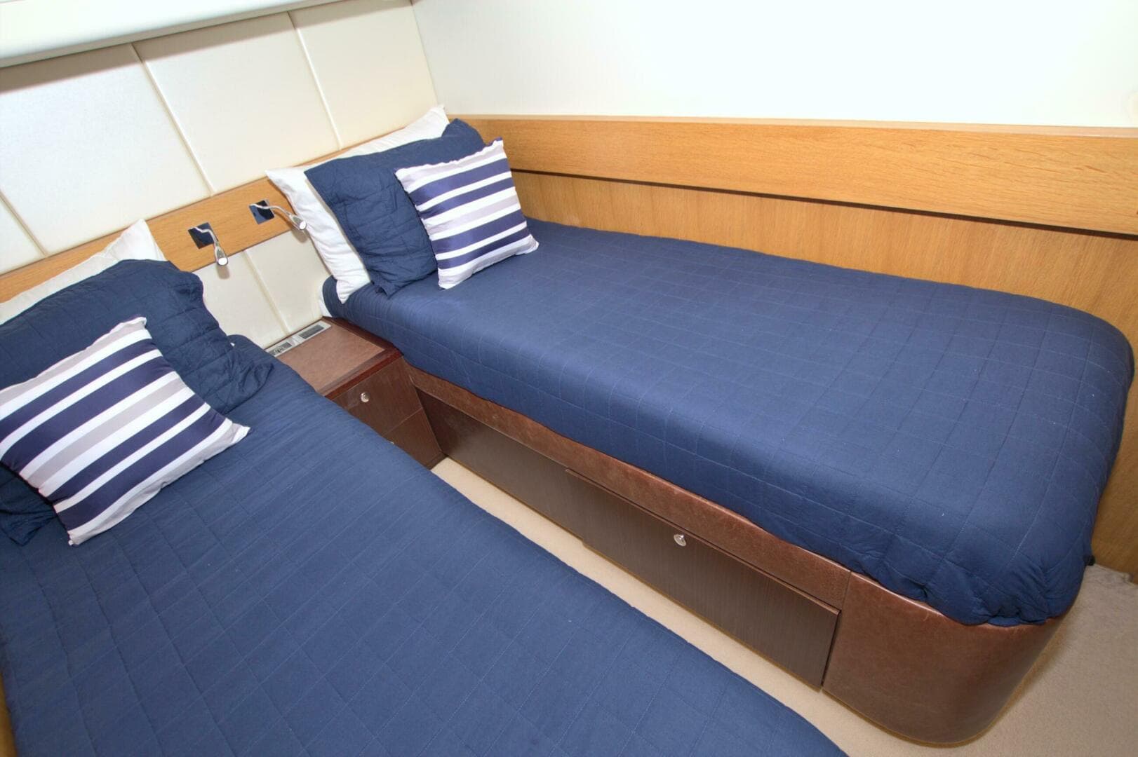 2015 Dyna Yachts 60 Pilothouse — photo 54