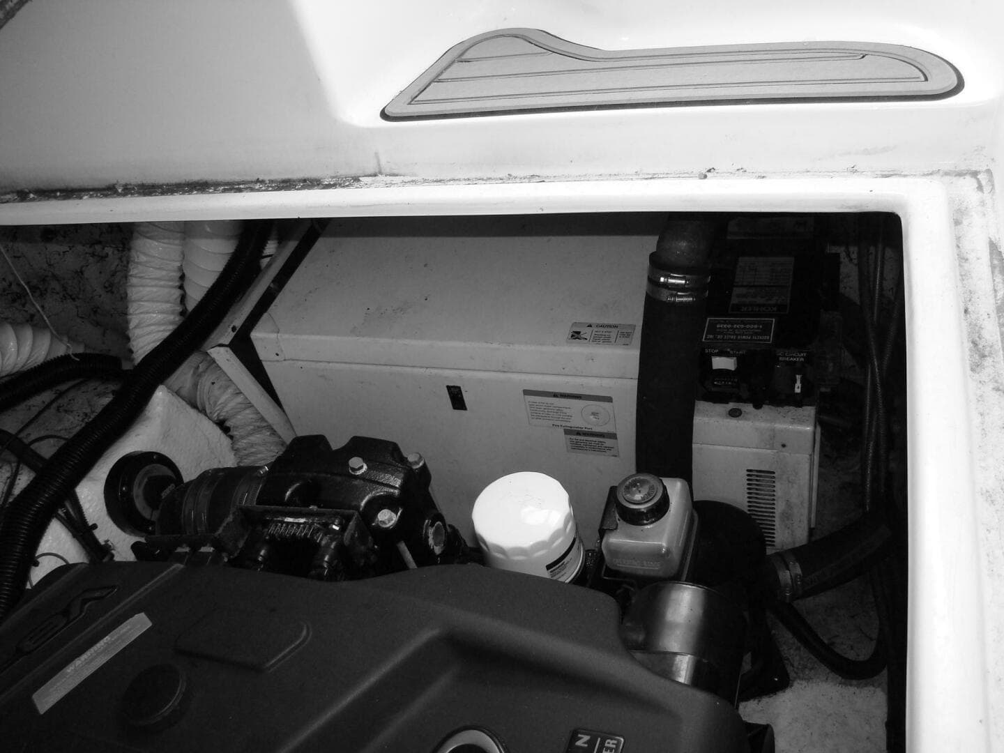 2002 Rinker 342 Fiesta Vee — photo 32