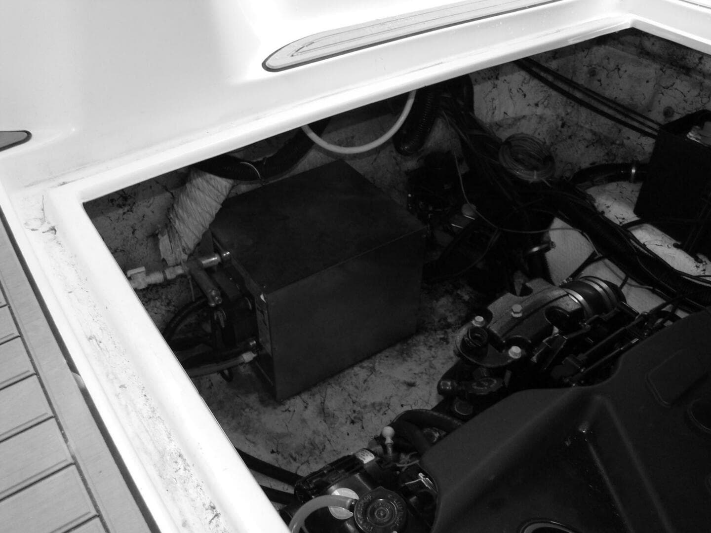 2002 Rinker 342 Fiesta Vee — photo 31