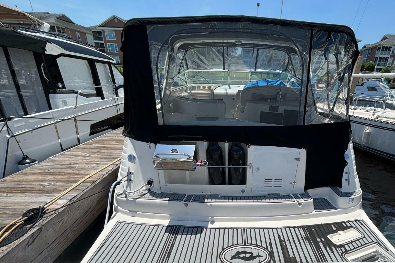 2002 Rinker 342 Fiesta Vee — photo 6