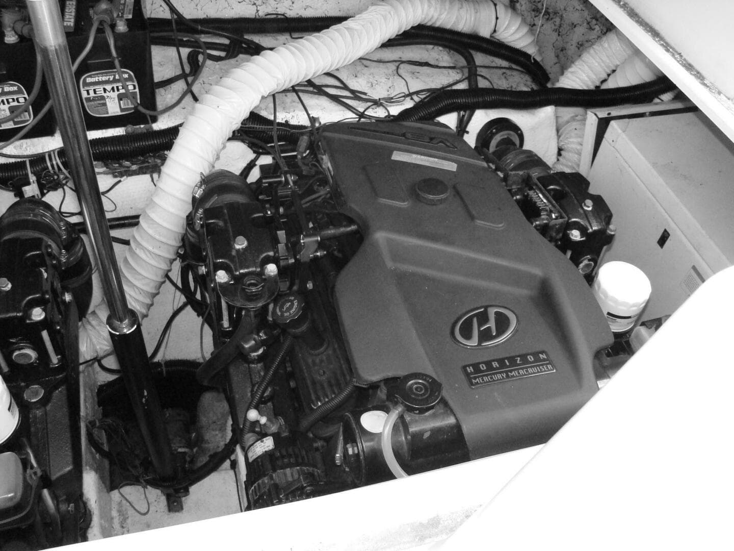 2002 Rinker 342 Fiesta Vee — photo 28