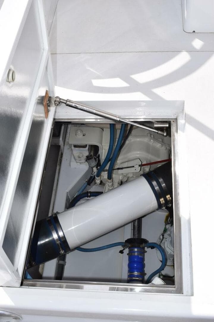 1988 Rybovich Express Walkaround — photo 18