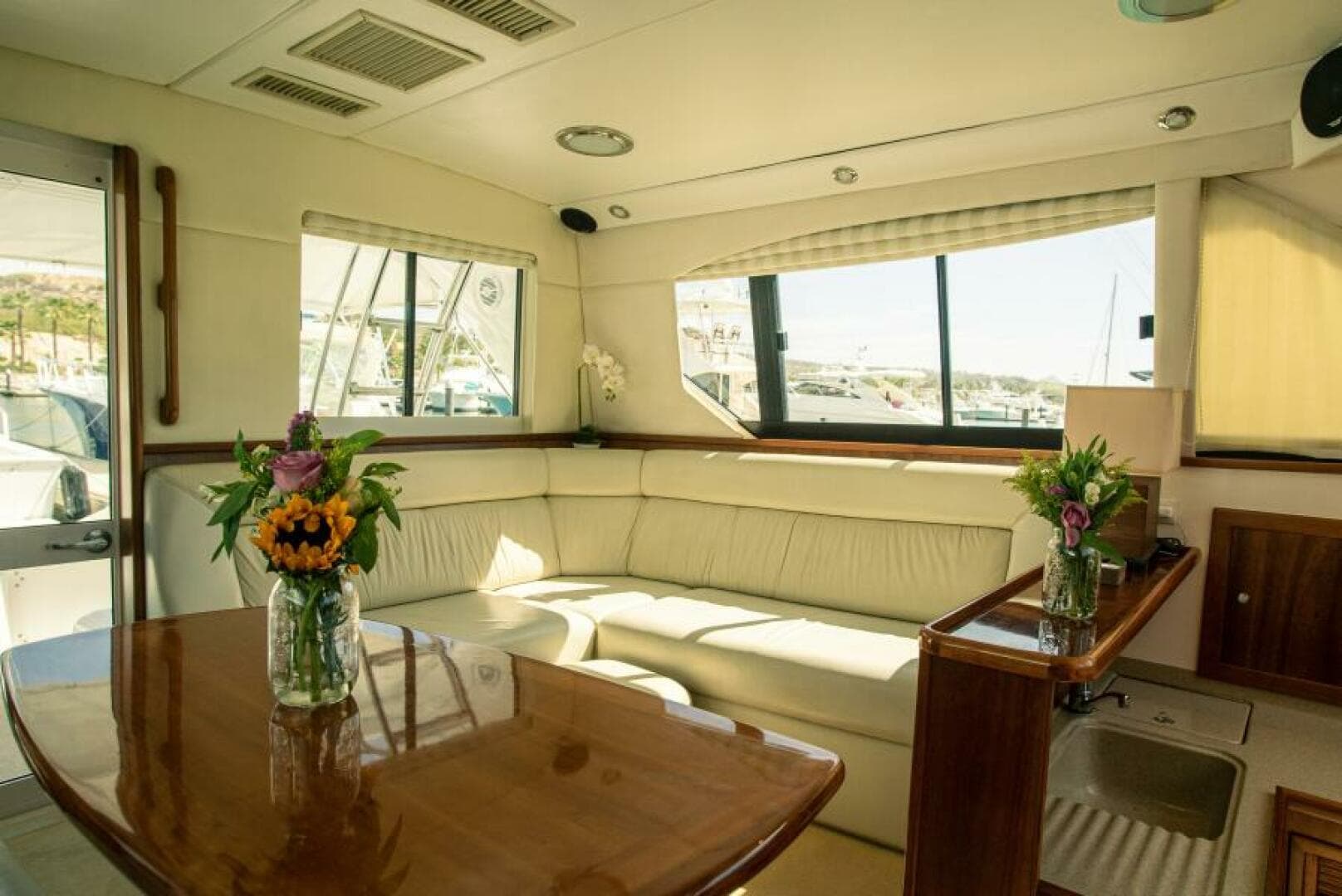 2002 Riviera 40 Flybridge — photo 10