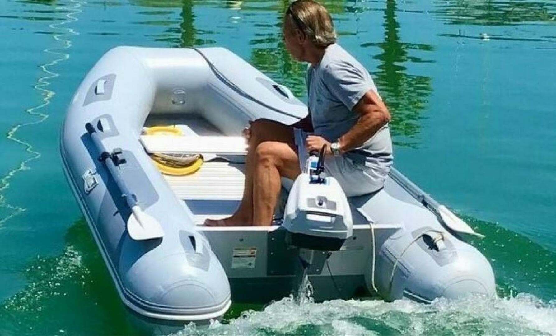 2002 Riviera 40 Flybridge — photo 21