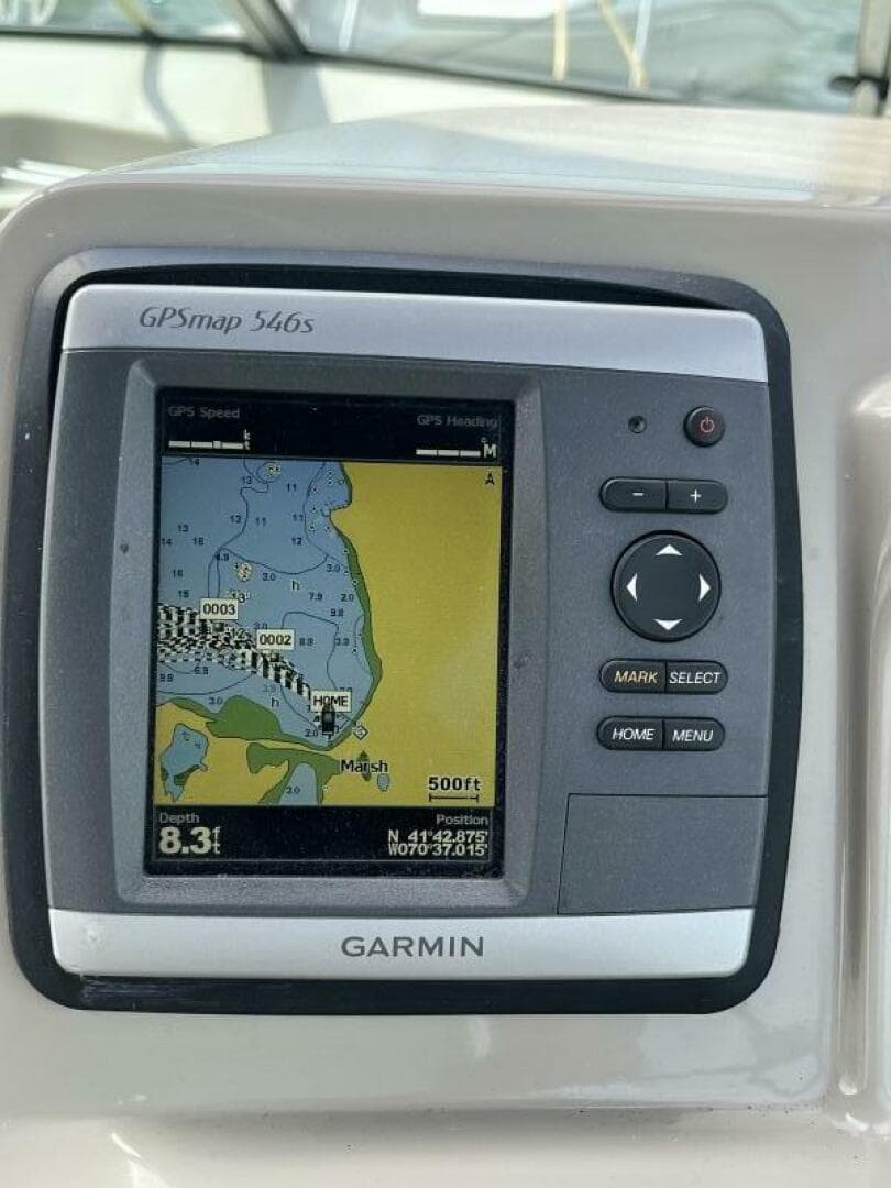 2012 Sea Ray 240 Sundancer — photo 12