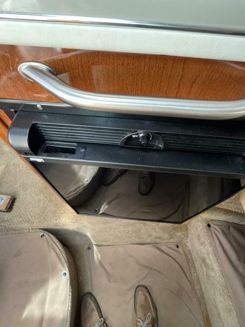 2012 Sea Ray 240 Sundancer — photo 17